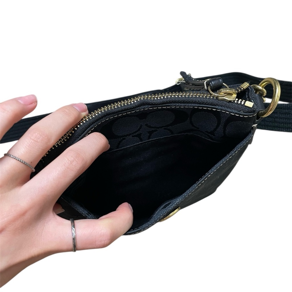 Vintage Black Coach Signature Jacquard Crossbody Swingpack Purse Bag - Picture 7 of 10